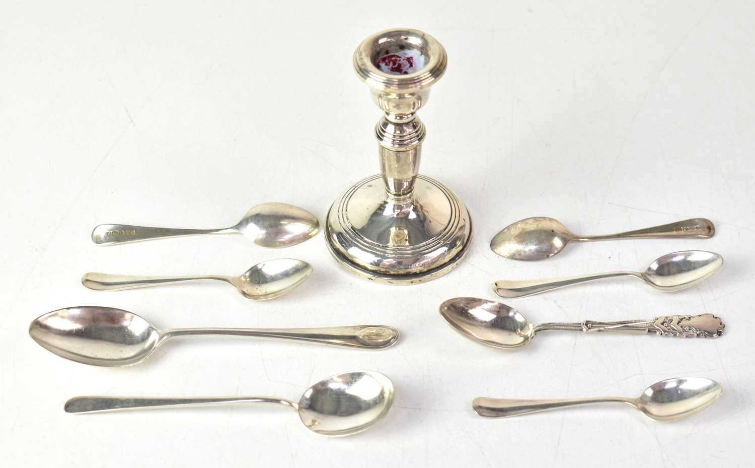 Lot 568 - A small quantity of silver items, comprising