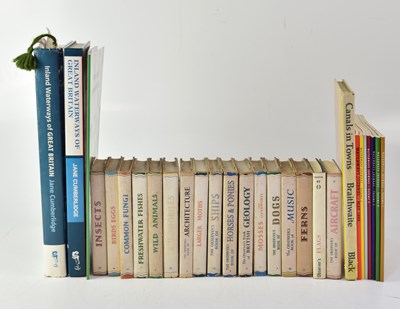 Lot 478 - A quantity of hardback and paperback books...