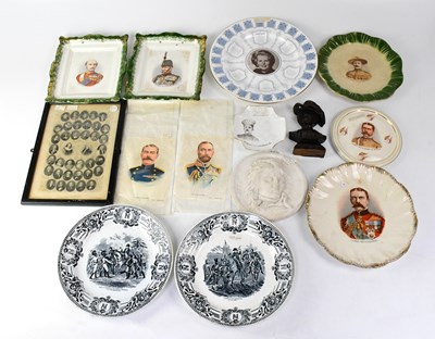 Lot 512 - A quantity of transfer decorated plates...