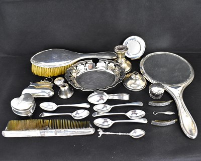 Lot 599 - Various items of hallmarked silver to include...