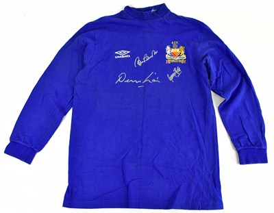 Lot 2223 - MANCHESTER UNITED; a multi-signed Umbro shirt,...