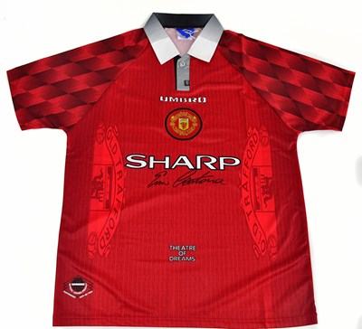 Lot 2205 - ERIC CANTONA; a 1996/98 Manchester United home...