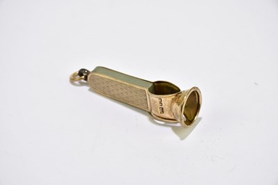 Lot 350 - A 9ct yellow gold cigar cutter, length 40mm,...