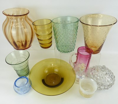 Lot 356 - Various decorative coloured art glass items