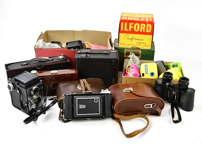 Lot 2167 - A collection of vintage cameras and equipment,...