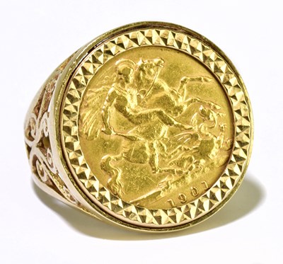 Lot 66 - A 9ct yellow gold signet ring set with late...