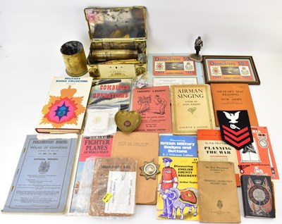 Lot 514 - Various military collectibles to include a...