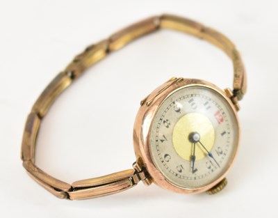 Lot 845 - A 9ct yellow gold lady's wrist watch.