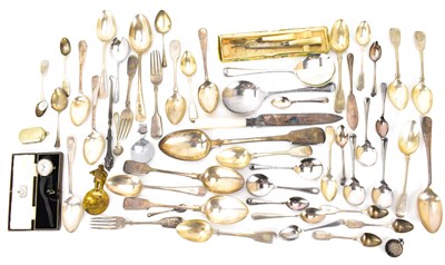 Lot 761 - Various items of mixed silver and silver...