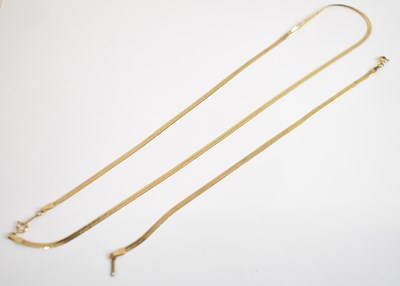 Lot 774 - A 9ct yellow gold necklace, length 45.5cm,...