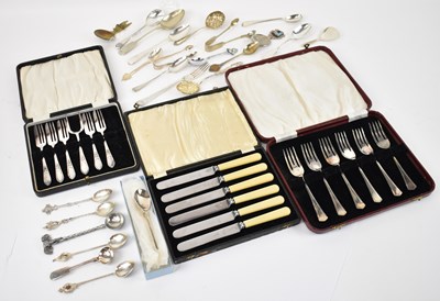 Lot 612 - A small quantity of silver plated flatware.