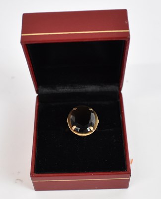 Lot 736 - A 14ct yellow gold stone set ring, approx 4.8g.