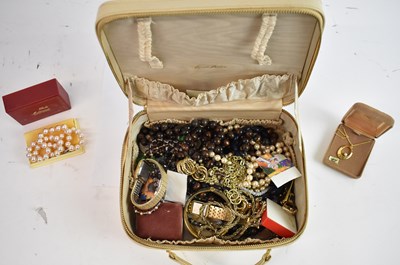 Lot 763 - A mixed lot of costume jewellery including...