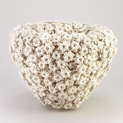 Lot 45 - VANESSA HOGGE (born 1963); 'Daffodil Vessel',...