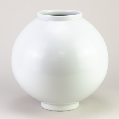 Lot 54 - JAEJUN LEE (born 1987); 'Moon Jar', made of...