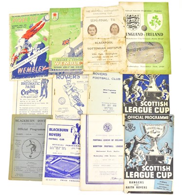 Lot 691 - Twelve vintage English football programmes,...