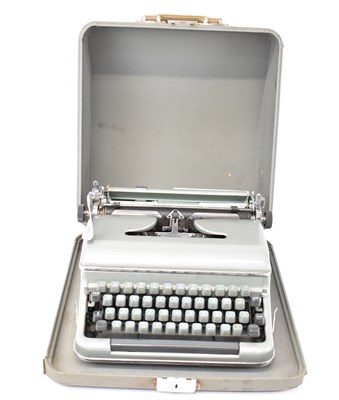 Lot 269 - A vintage Blue Bird typewriter (cased).