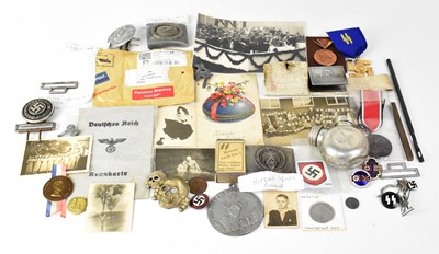 Lot 532 - A good quantity of WWII and later German...