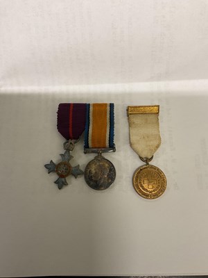 Lot 403 - A collection of World War II memorabilia...