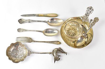 Lot 760 - A mixed lot of hallmarked silver items to...