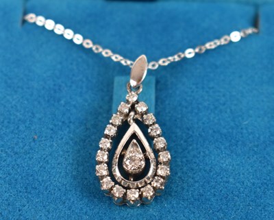 Lot 689 - A vintage style double articulated diamond...