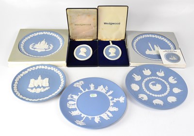 Lot 431 - A good quantity of Wedgwood collectors' items...