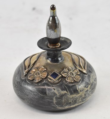 Lot 491 - A decorative modern glass scent bottle with...