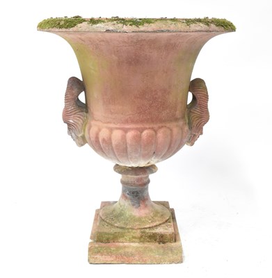 Lot 122 - A contemporary reconstituted garden urn with...