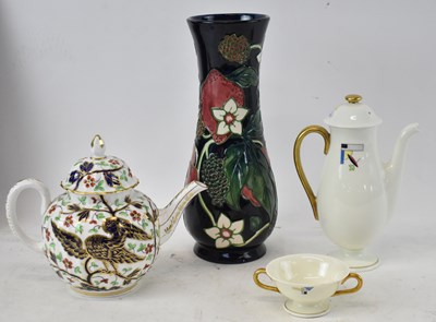 Lot 465 - A Royal Worcester 'Independent Service' Imari...