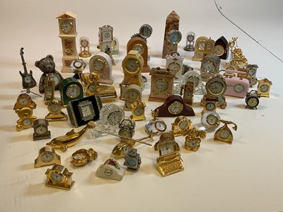 Lot 322 - Quantity of miniature clocks.