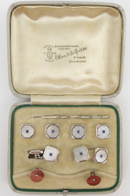 Lot 1096 - A 9ct white gold gentlemen's cufflink stud set,...