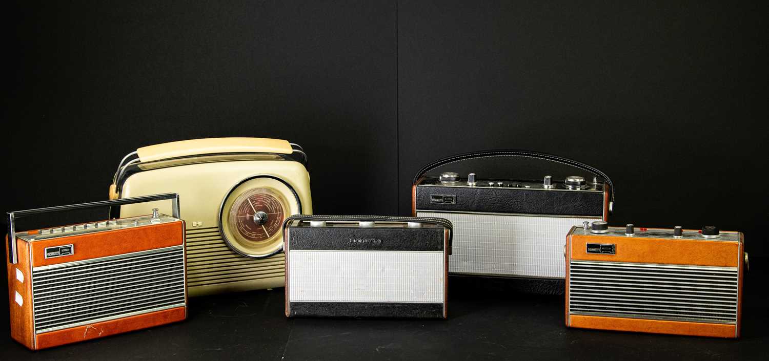 Roberts R707 Alignment Lot 11 - ROBERTS; a teak framed R707 radio, together