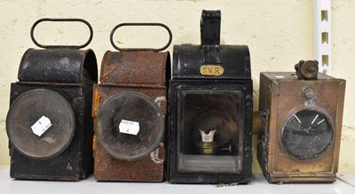 Lot 100 - RAILWAYANA; South West Railway lamp complete...