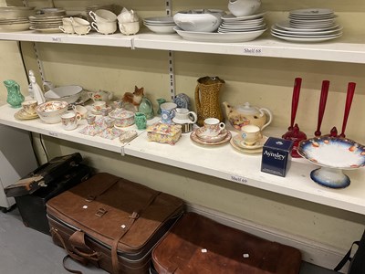 Lot 469 - A quantity of sundry ceramics, to include...