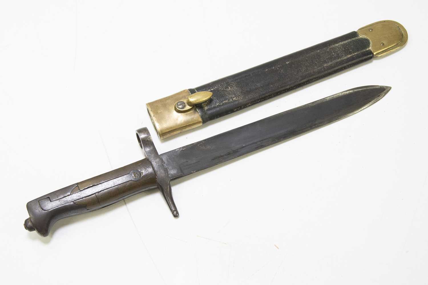 Lot 700 - An Italian M1891 knife bayonet for the M1891...