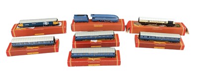 Lot 580 - HORNBY; a group of OO gauge items including a...