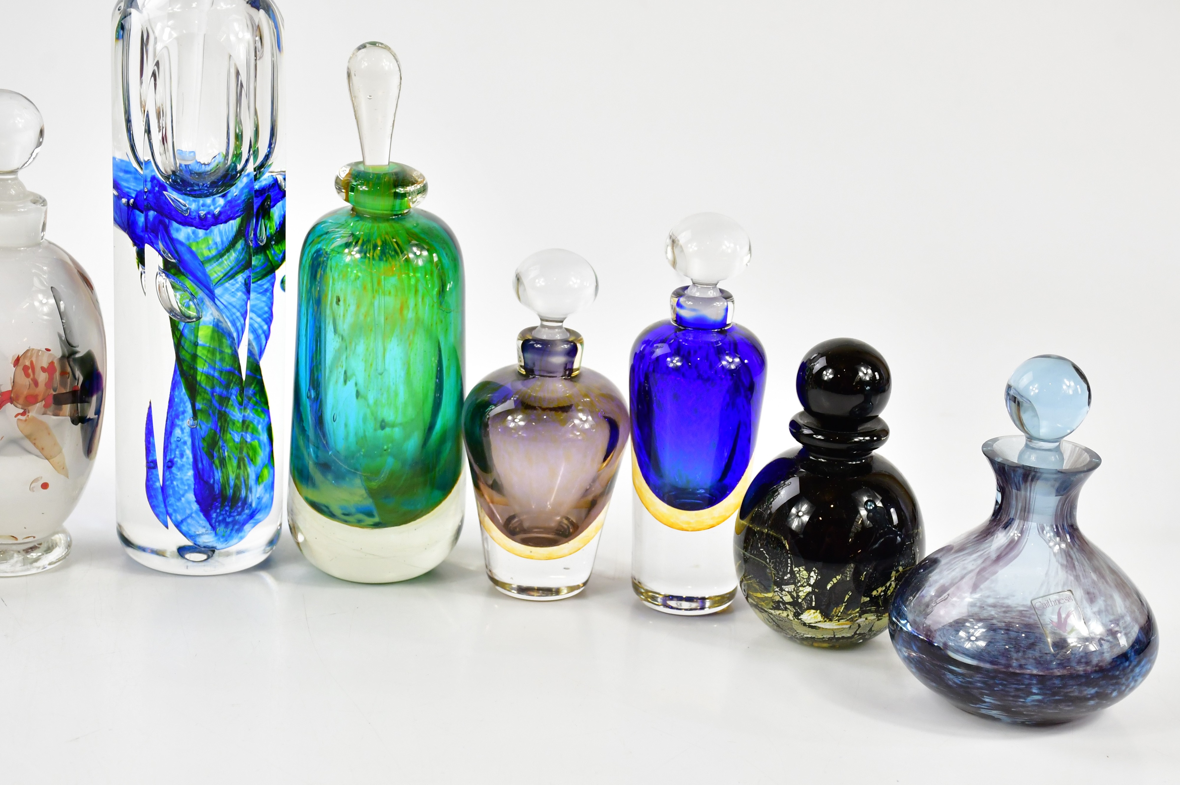 Lot 1570 A mixed collection of coloured glass