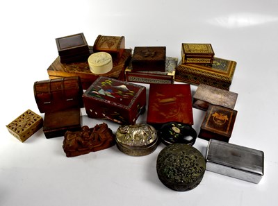 Lot 107 - A quantity of various boxes