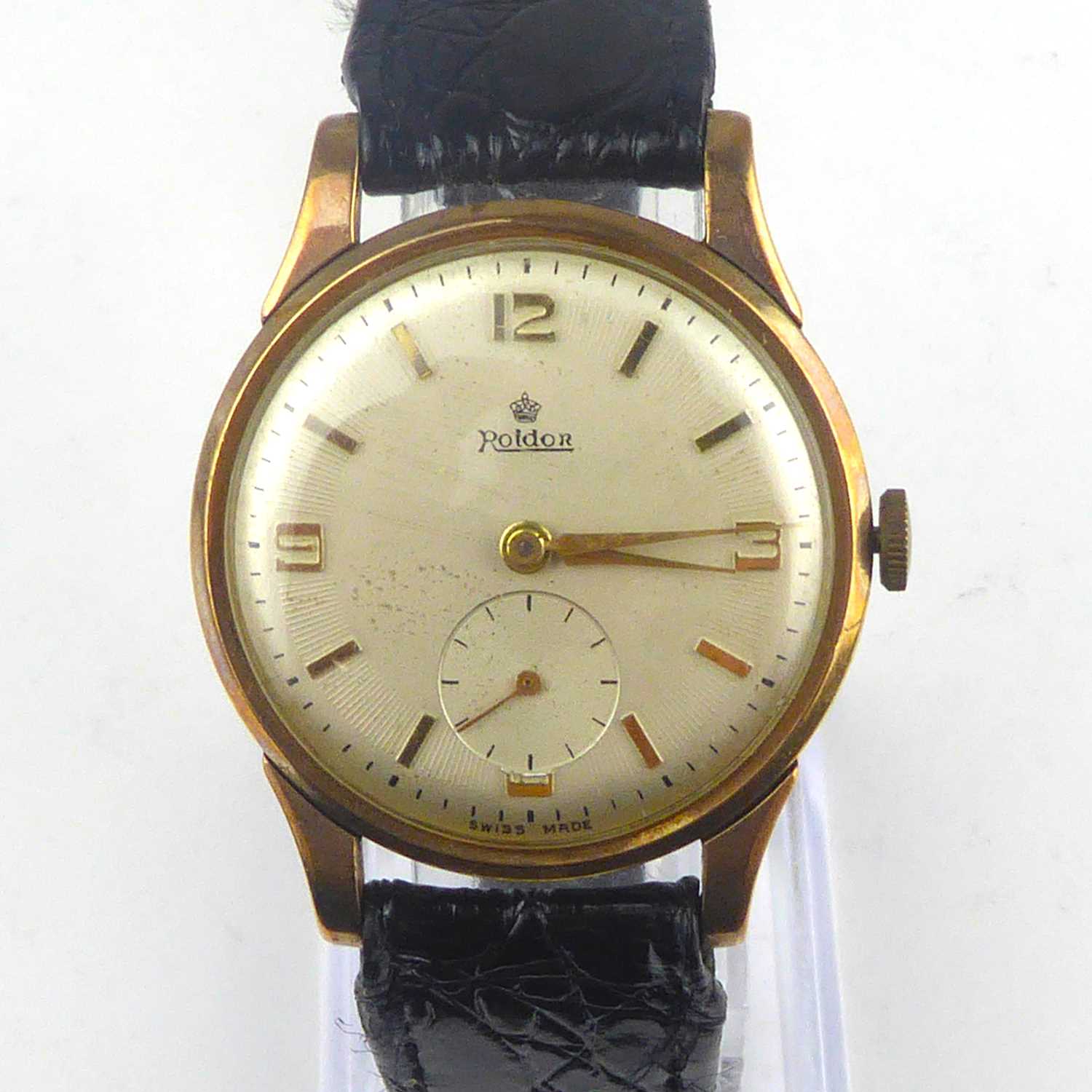 Lot 913 - ROIDOR; a 9ct gold gentlemen's wristwatch,