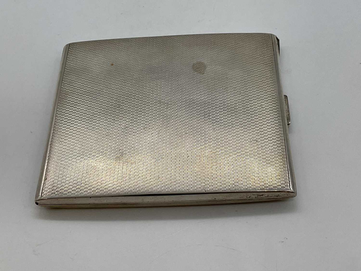 Lot 1088 - A George V hallmarked silver cigarette case