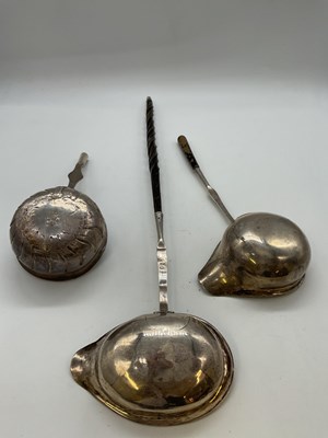 Lot 1127 - A Georgian toddy ladle with white metal bowl...