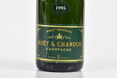 Lot 4222 - CHAMPAGNE; a single bottle Moët & Chandon...