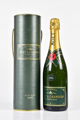 Lot 4222 - CHAMPAGNE; a single bottle Moët & Chandon...