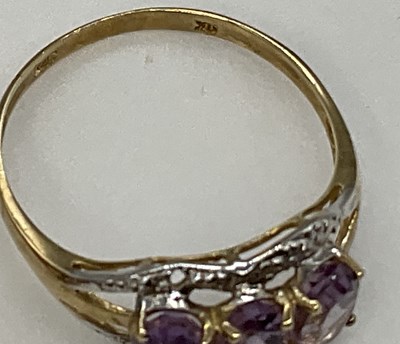 Lot 1251 - A pair of 9ct yellow gold dress rings,...