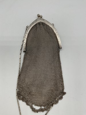 Lot 1025 - A silk lined Continental white metal mesh...