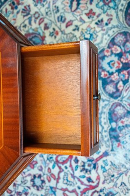 Lot 2609 - A reproduction octagonal table on tripod base.