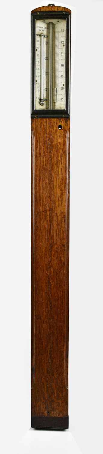 Lot 2248 - J. DAVIS & SON, DERBY; an oak stick