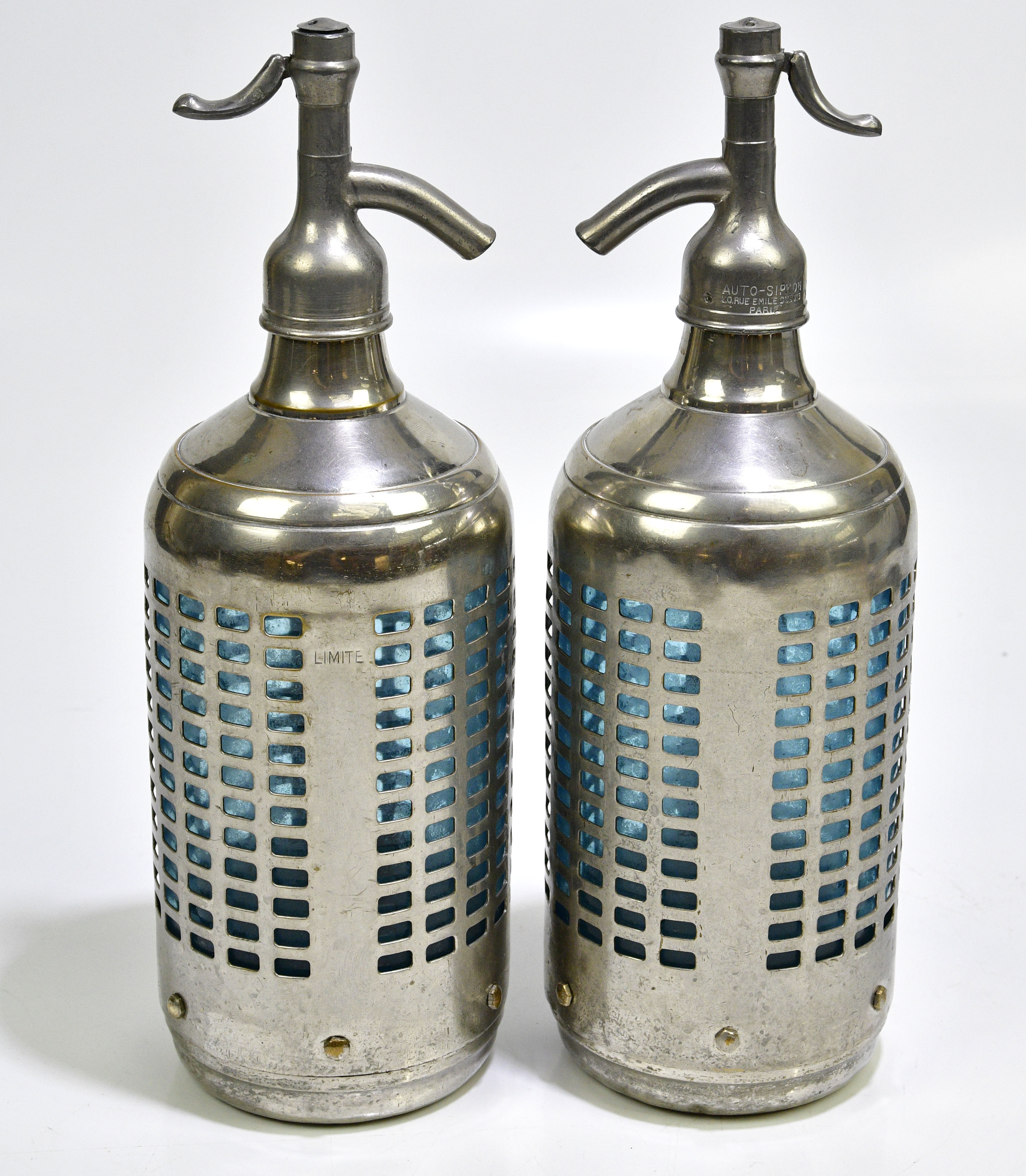 Lot 1144 - AUTO-SYPHON, PARIS; two glass soda syphons