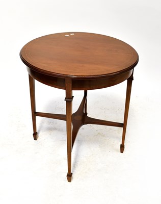 Lot 11 - An Edwardian mahogany circular occasional table