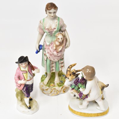 Lot 560 - Three early 19th century porcelain figures...